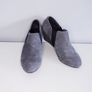 VIONIC Stanton Wedge Ankle Boots Gray Suede